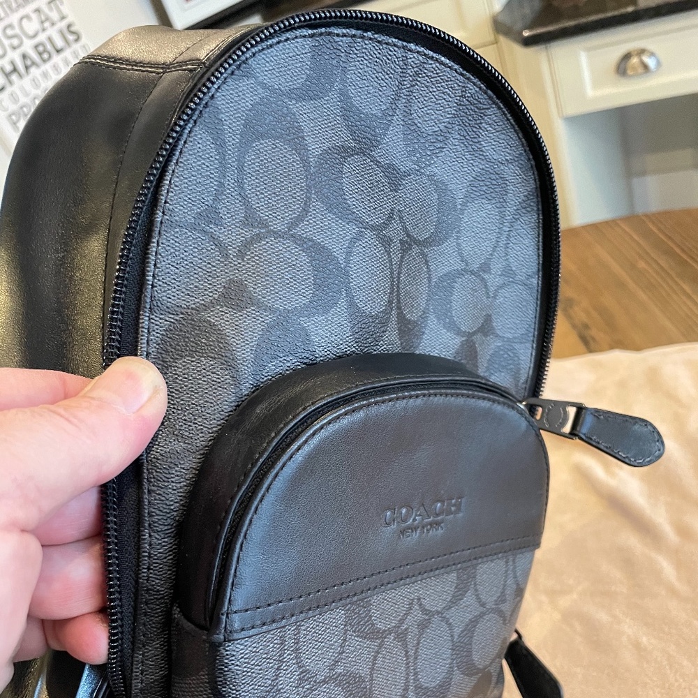Coach Monogram leather Items - Picture 4 of 16